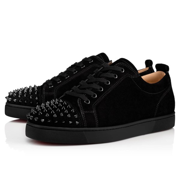 Precio de 2024 tenis louboutin